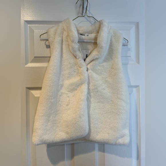 Macy's Epic Threads Cream Faux Fur Vest - NWT Size Large - Picture 1 of 8